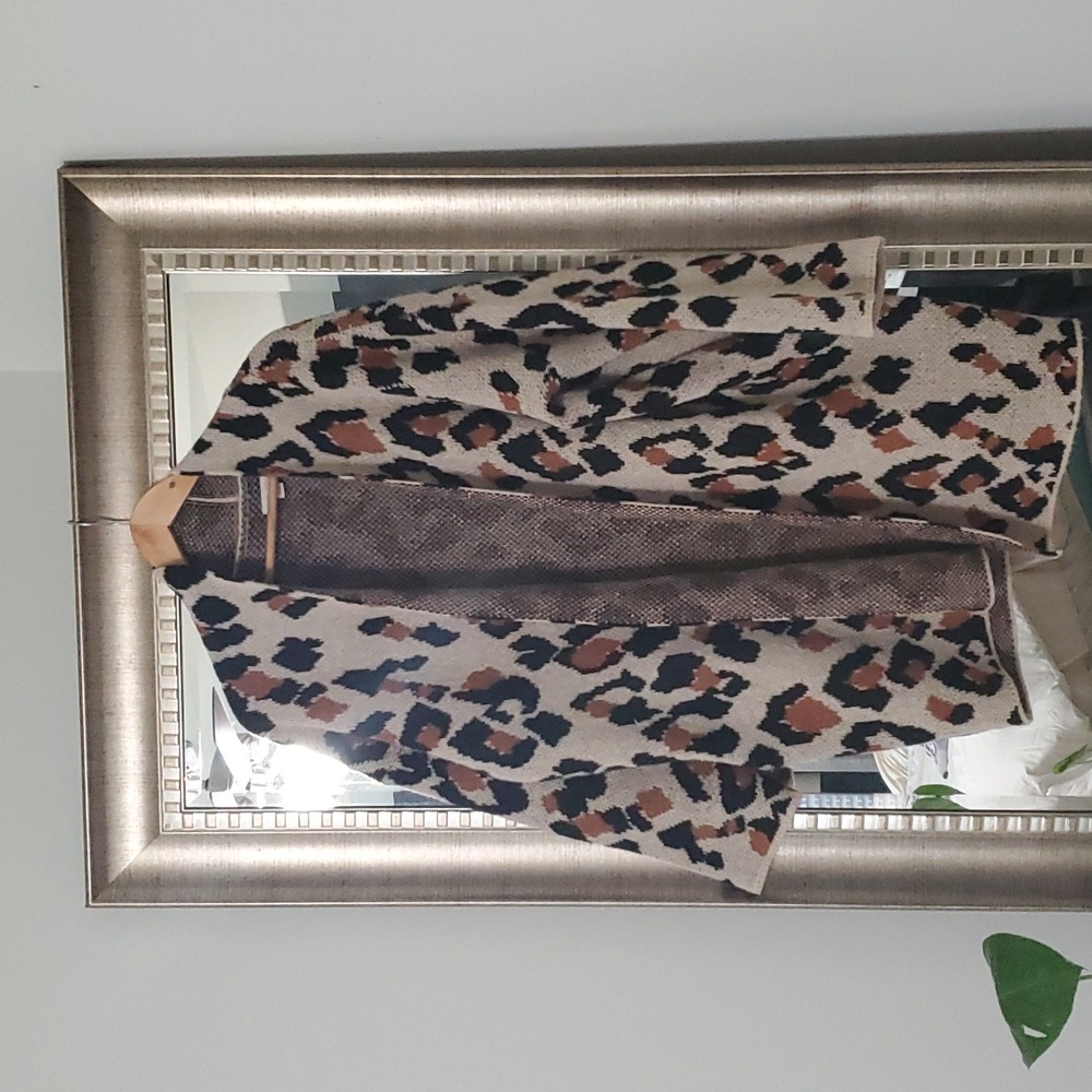 Knox Rose animal print cardigan